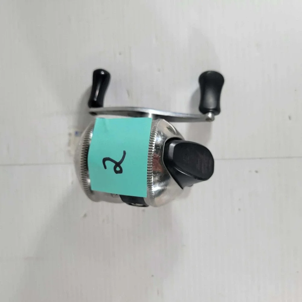 Zebco Authentic 33 Spincast Fishing Reel Silver Black 33J-B4‎ TESTED